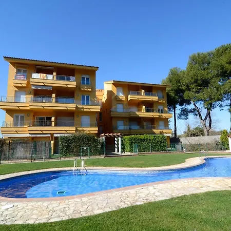In Lescala With Swimming Pool * L' Escala