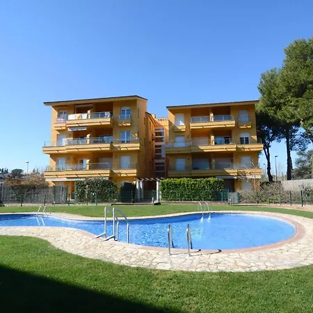 In Lescala With Swimming Pool Appartement