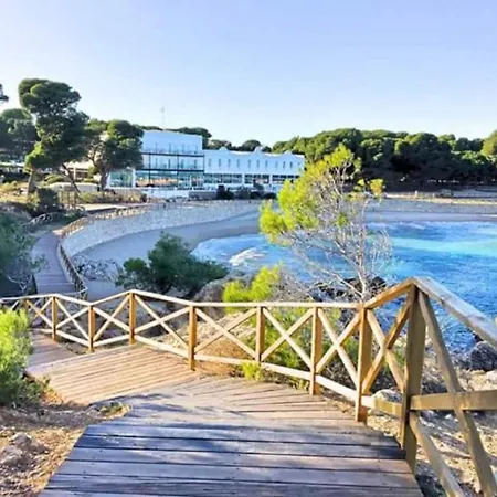 The In * L'Escala